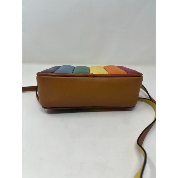 Coach Turnlock Clutch 20 with Rainbow Quilting C4700 Leather Crossbody - Picture 3 of 8